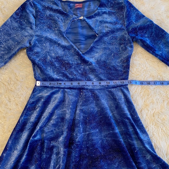 American Apparel • Shiny Velvet Keyhole Dress - Picture 10 of 12